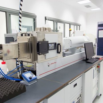 Centrum molekulární struktury