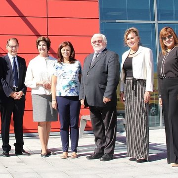 Kraj pro podnikání, vědu i tradice. Hejtmanka ukázala Středočeský kraj velvyslancům jinak, než je zvykem