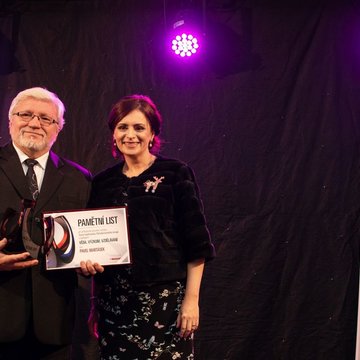 Ředitel centra BIOCEV obdržel Cenu hejtmanky Středočeského kraje