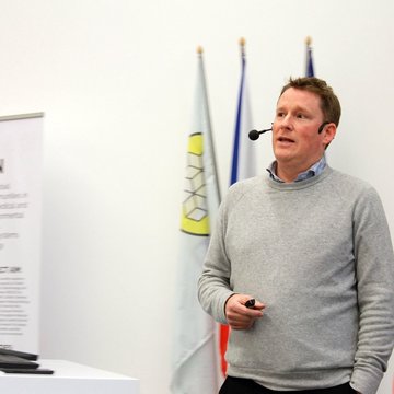 Lecture: Advanced microfluidic solutions for life science research and medical diagnostics