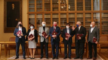 Výzkum rakoviny, diabetu i neplodnosti. Akademie věd a Univerzita Karlova se domluvily na další spolupráci v centru BIOCEV