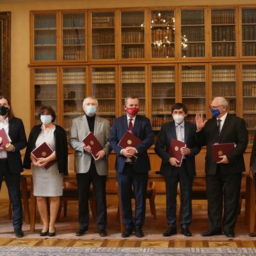 Výzkum rakoviny, diabetu i neplodnosti. Akademie věd a Univerzita Karlova se domluvily na další spolupráci v centru BIOCEV