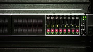 Výkonnější server od společnosti HPE pomůže vědcům z BIOCEV ve výzkumu COVID19