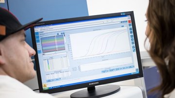 Tři výzkumné organizace Středočeského kraje nabídly spolupráci studentům prestižní britské univerzity