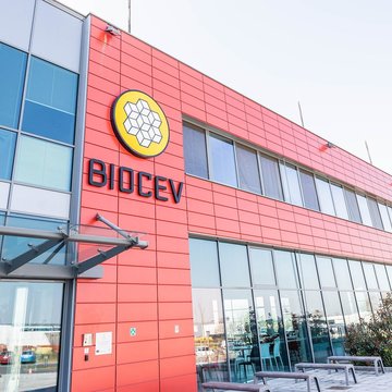 Oficiální prohlášení k falešnému profilu BIOCEV na sociální síti Facebook