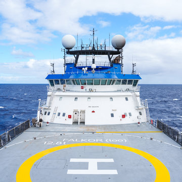 Vědci z BIOCEV hledají u pobřeží Uruguaye původ života